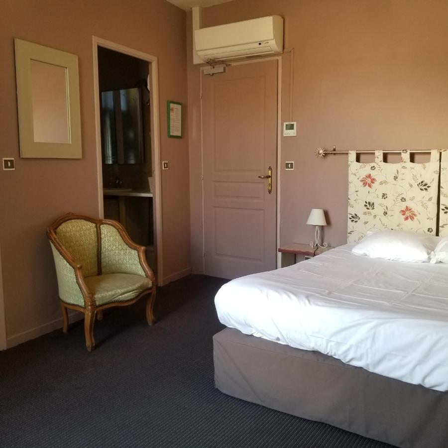 Logis Hotel Du Terreau Маноск Экстерьер фото