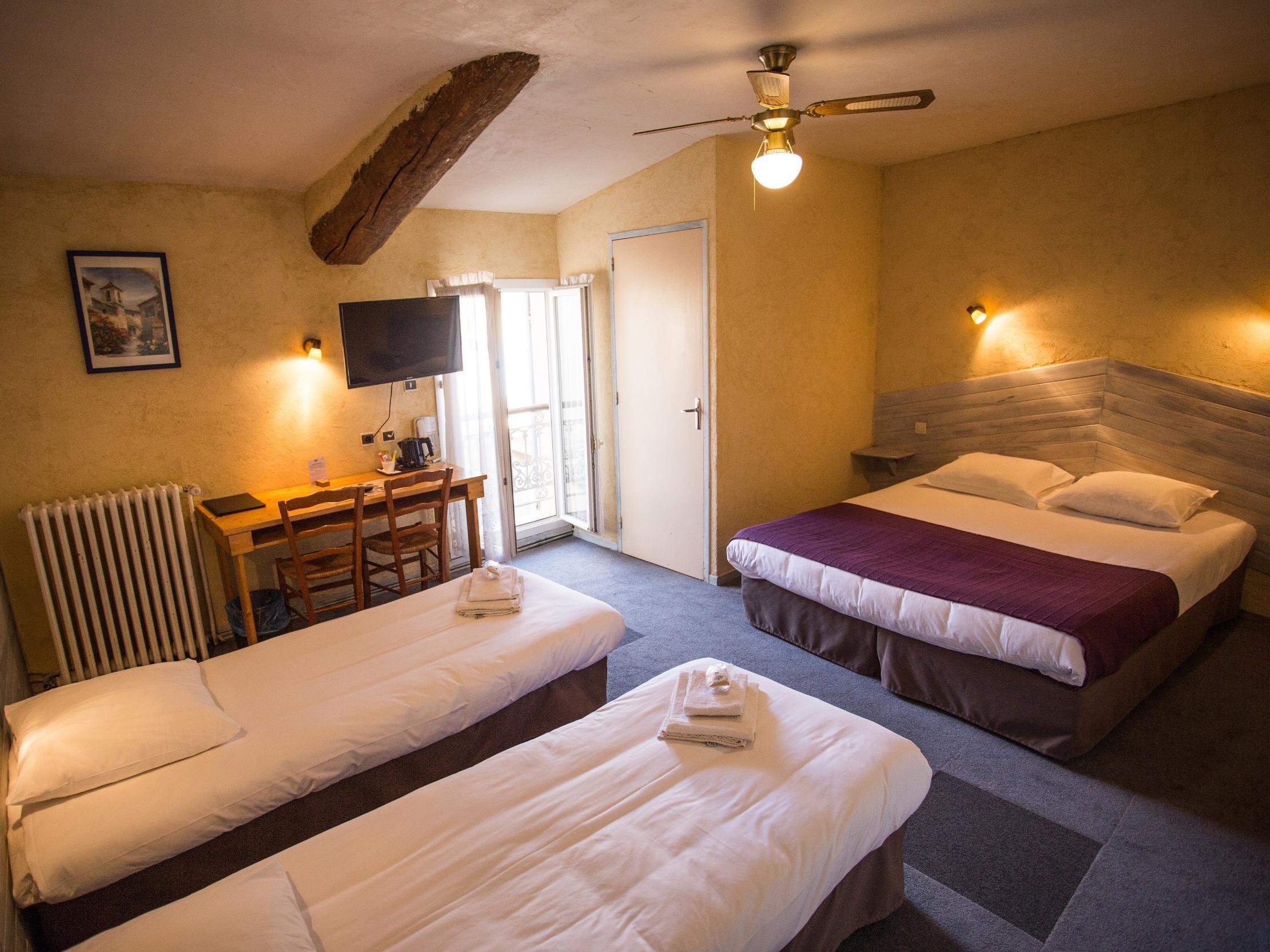 Logis Hotel Du Terreau Маноск Экстерьер фото